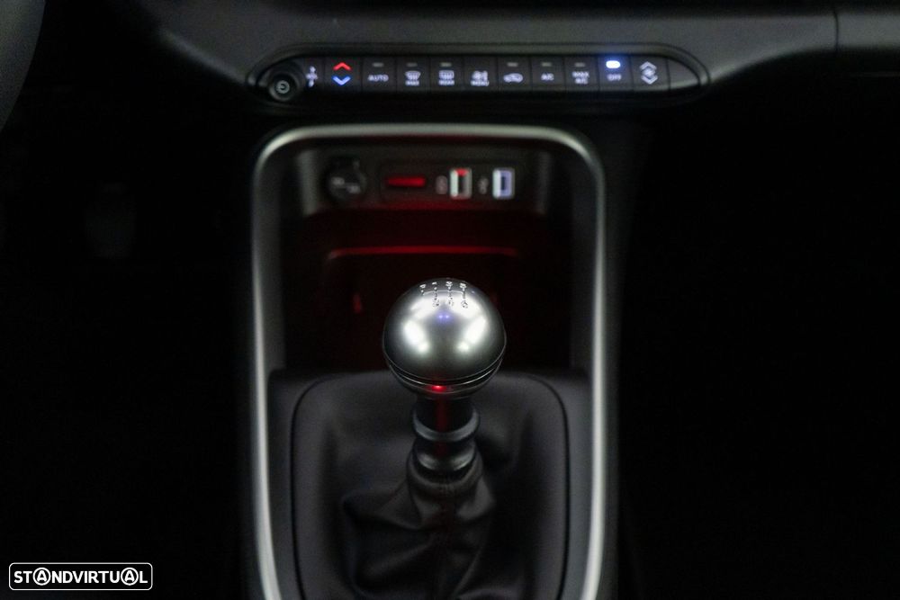 Jeep Avenger 1.2 GSE T3 Summit - 28