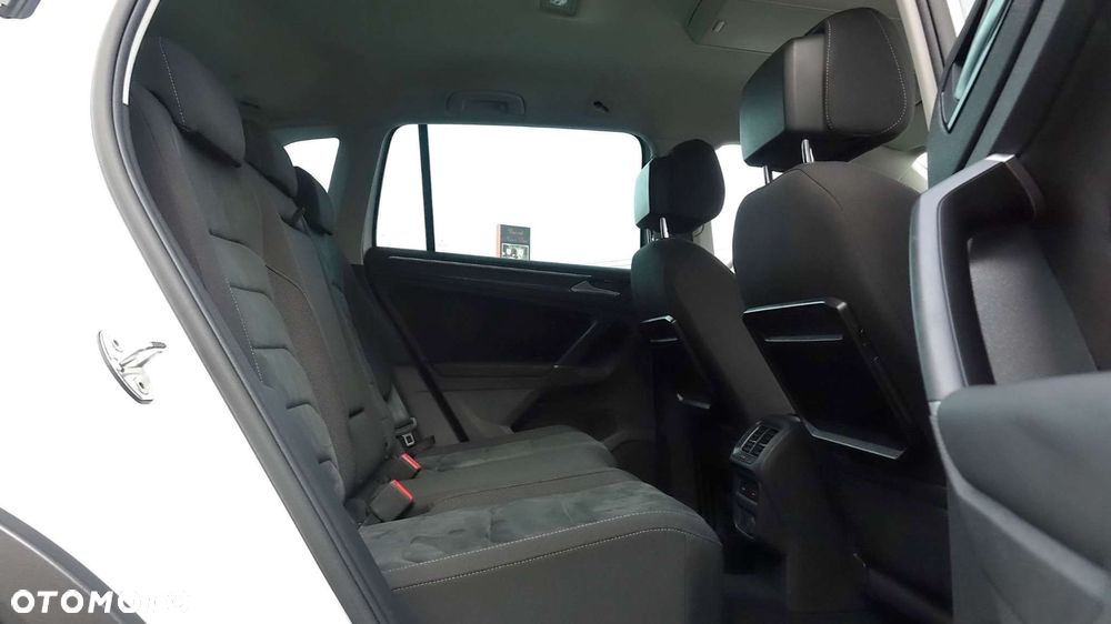 Volkswagen Tiguan - 26