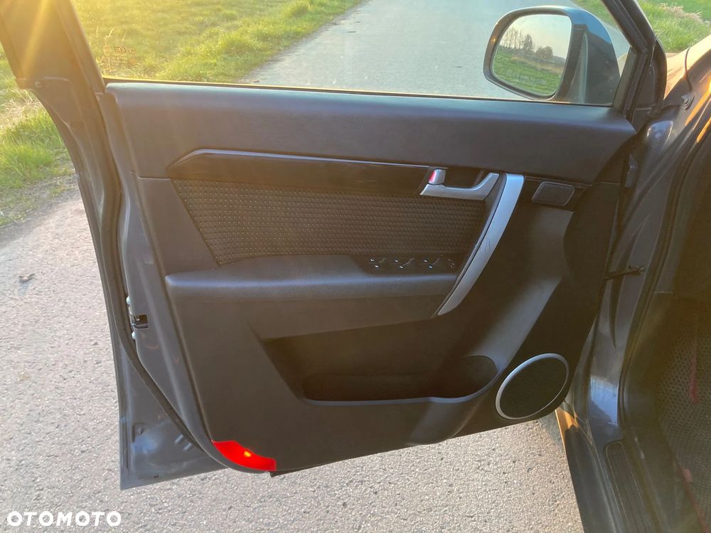 Chevrolet Captiva - 16