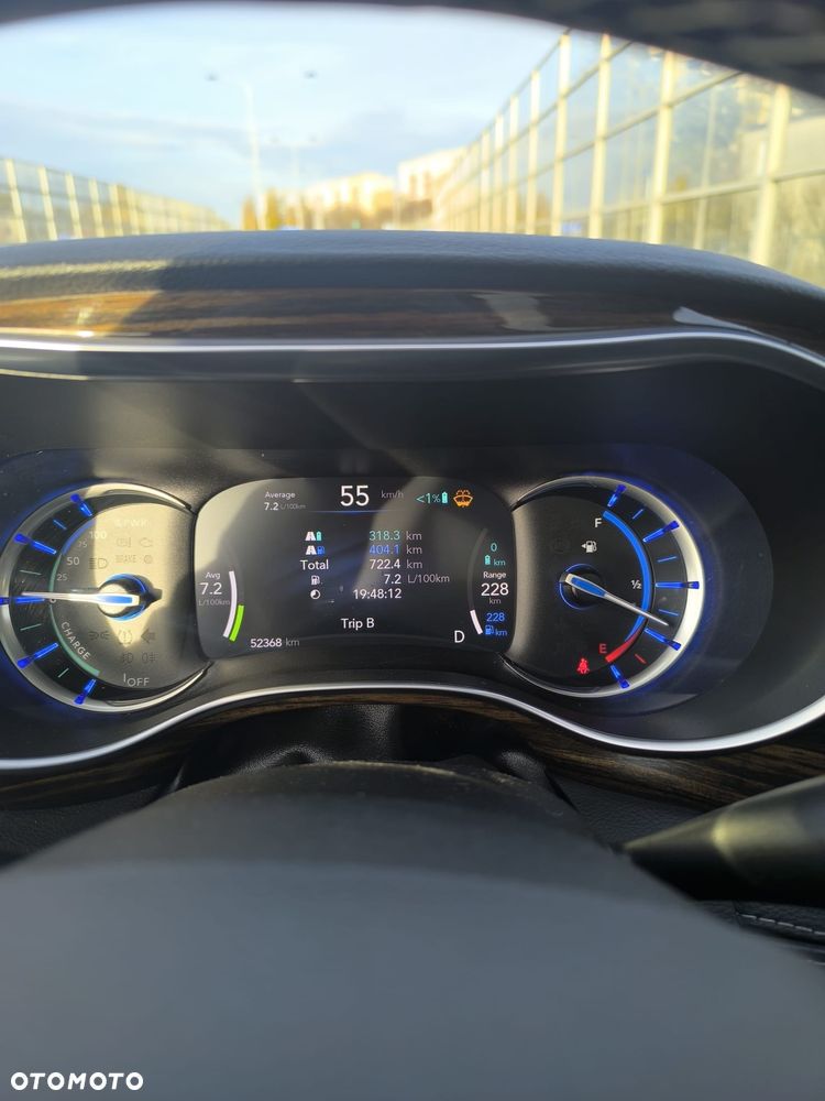 Chrysler Pacifica - 6