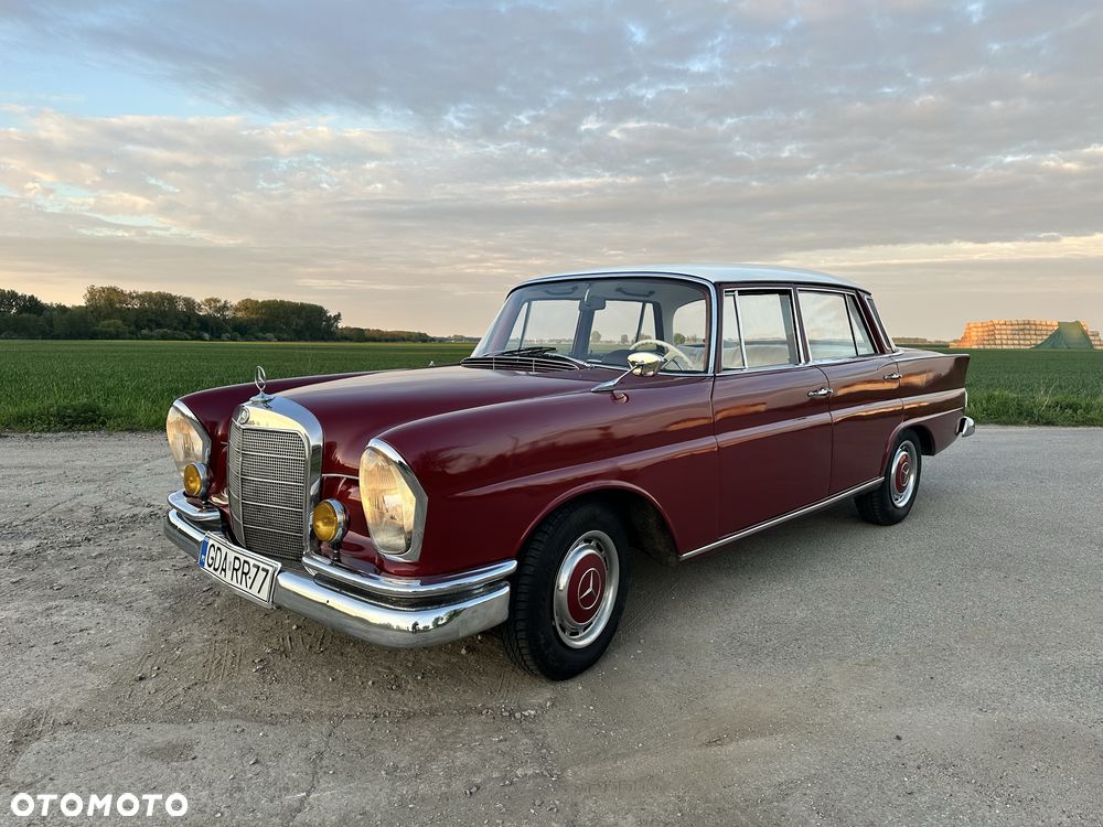 Mercedes-Benz Inny - 1