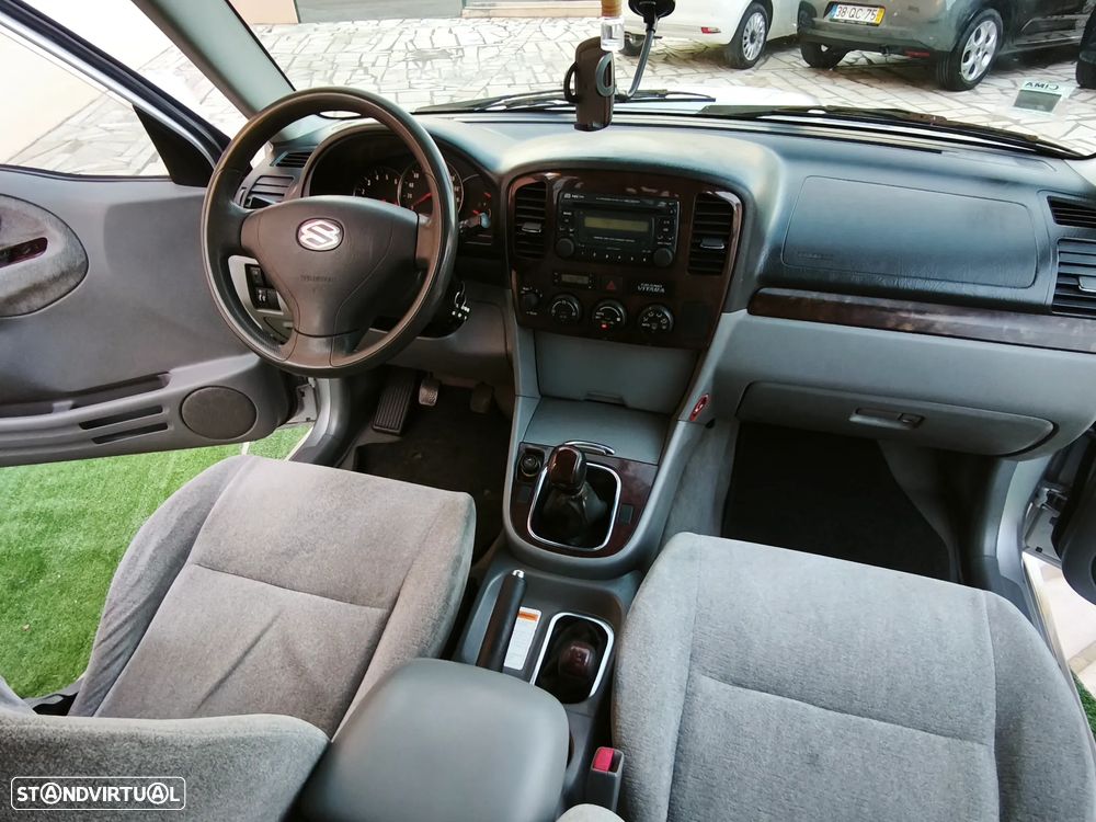 Suzuki Grand Vitara XL-7 2.0 HDi - 8