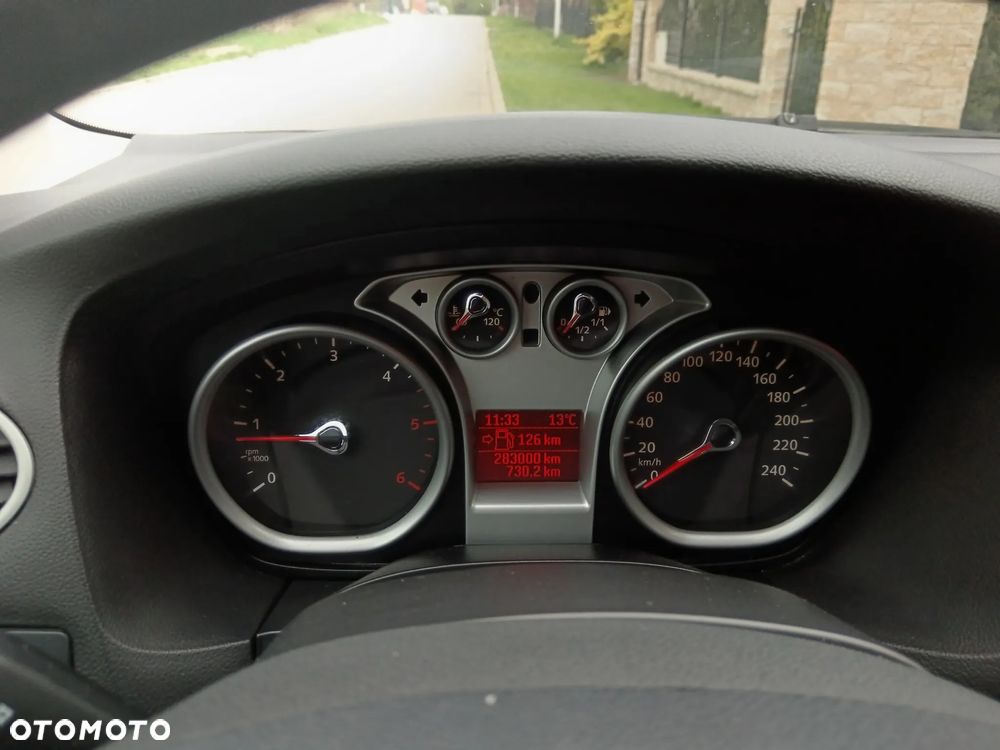 Ford Focus 2.0 TDCi DPF Style+ - 10