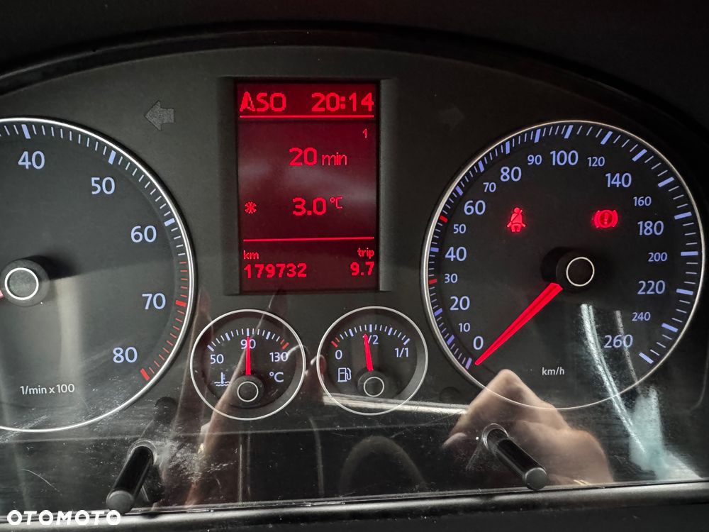 Volkswagen Touran 1.4 TSI United - 19