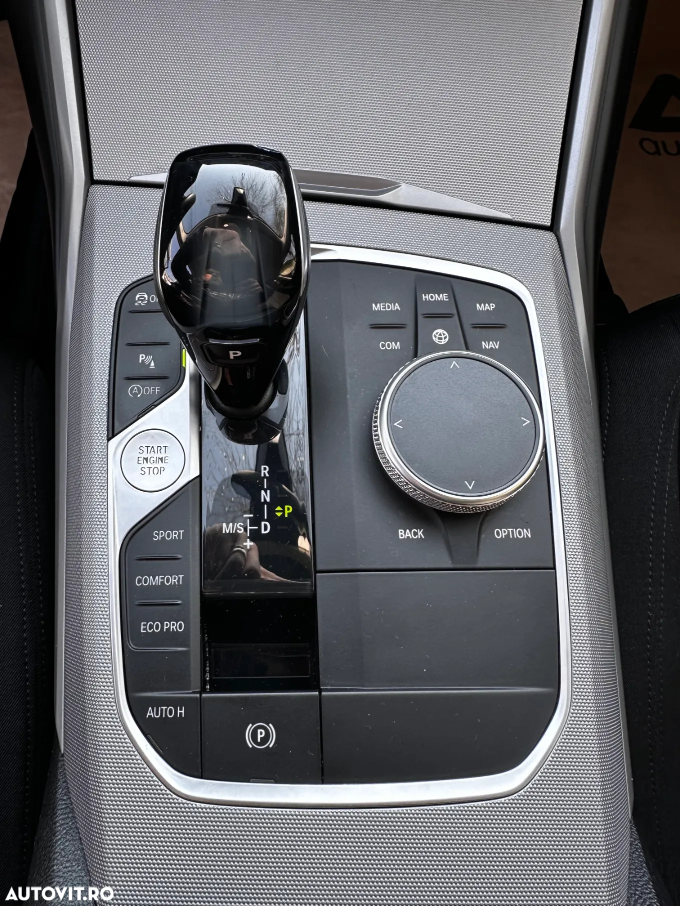 BMW Seria 3 318d Aut. - 29