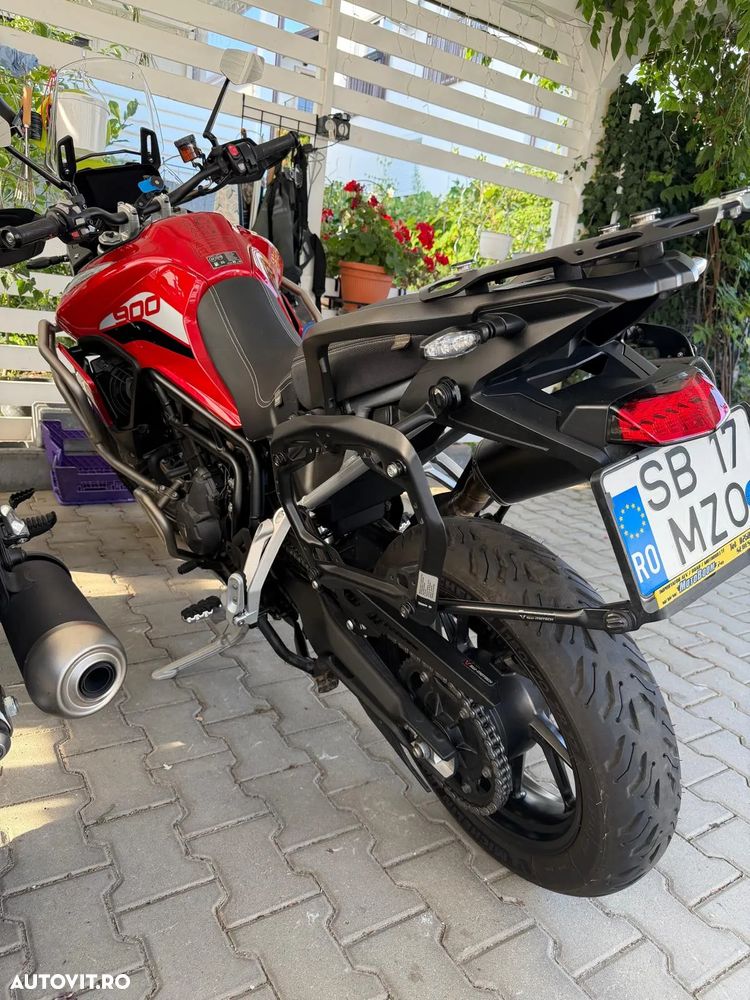 Triumph Tiger 900 - 10