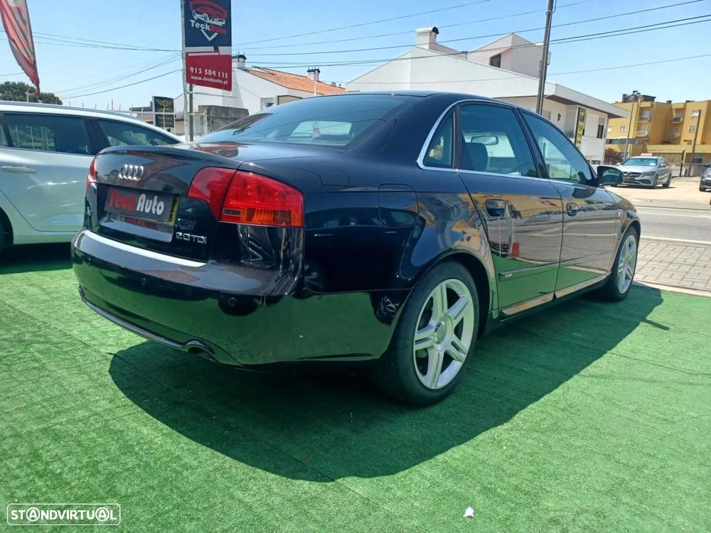 Audi A4 2.0 TDI S-line - 7