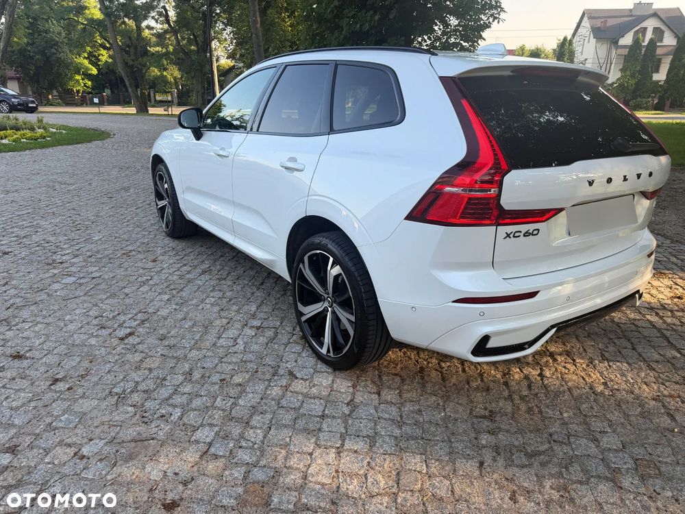 Volvo XC 60 B5 B AWD Ultimate Dark - 7