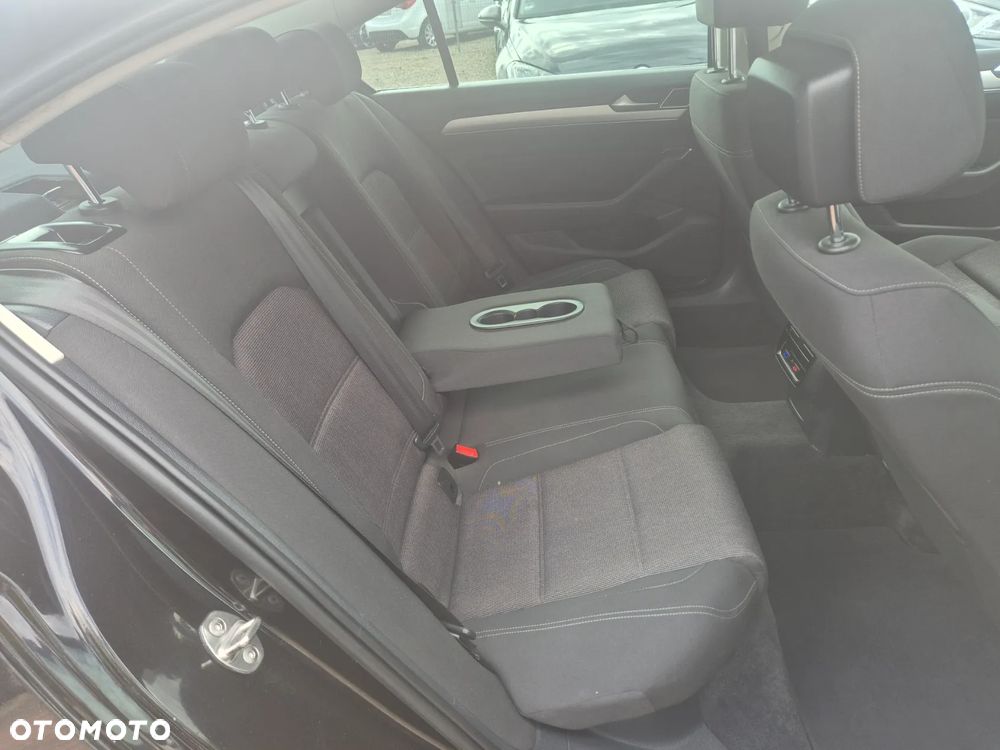 Volkswagen Passat 1.8 TSI BMT Comfortline DSG - 15