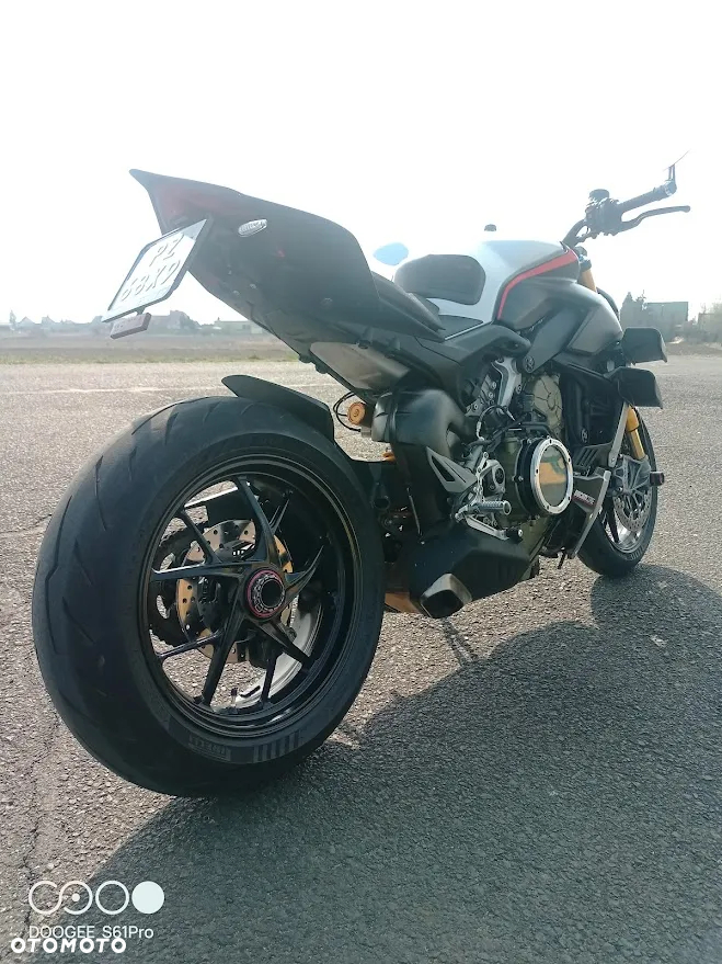 Ducati Streetfighter V4 - 4
