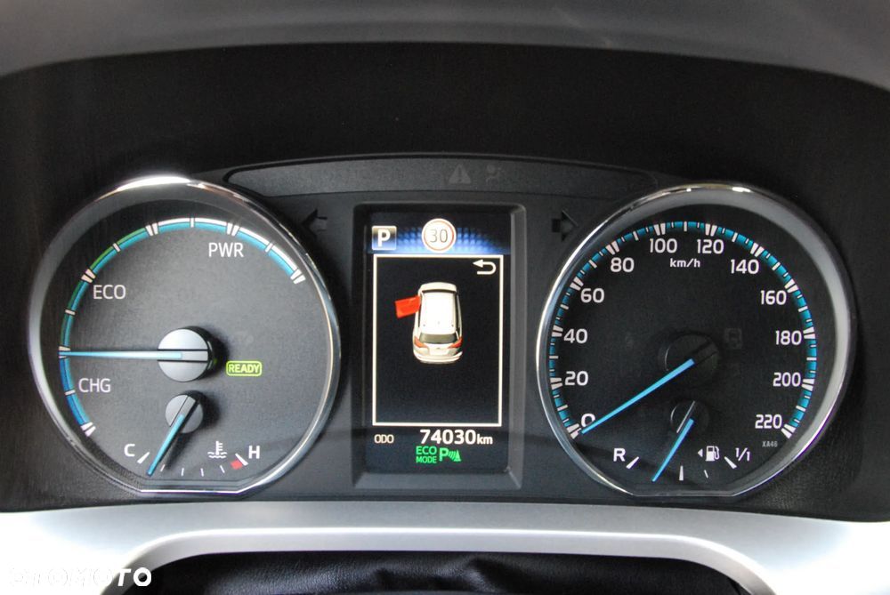 Toyota RAV4 - 11