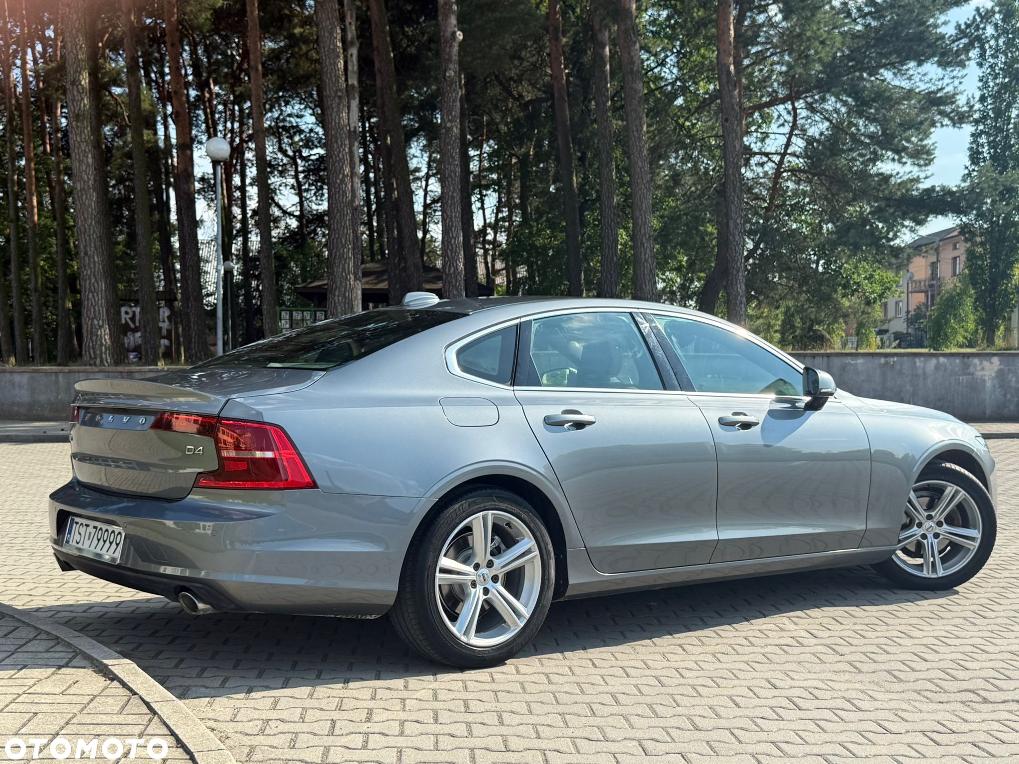Volvo S90 D4 Momentum - 14