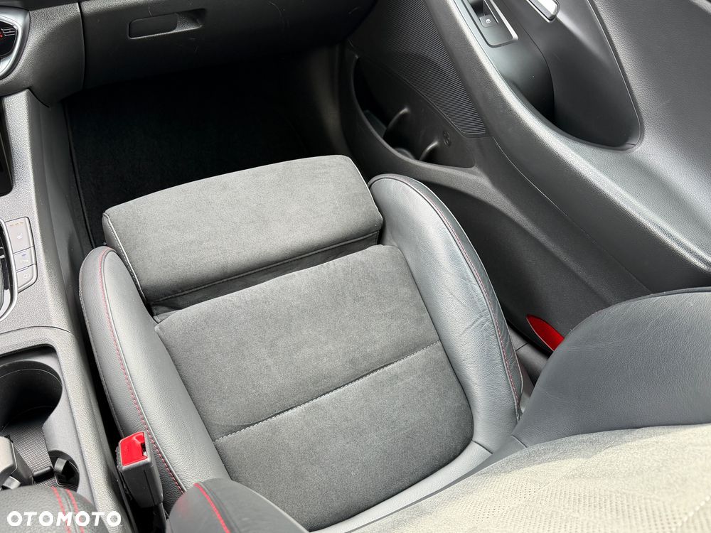 Hyundai i30 1.5 T-GDI 48V-Hybrid DCT N-Line - 12