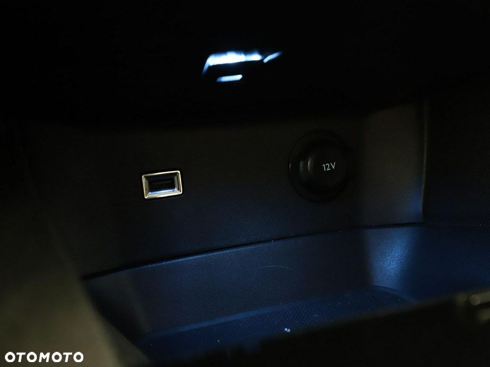 Peugeot 3008 BlueHDi 130 Stop & Start EAT8 Active - 30