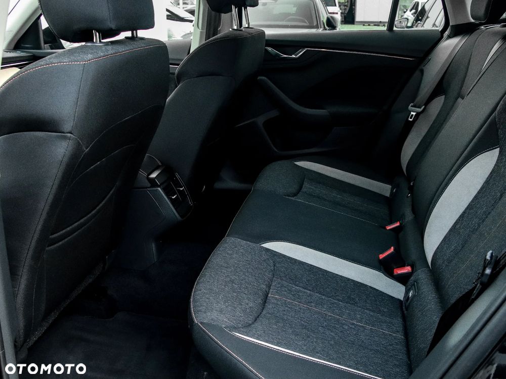 Skoda Kamiq 1.0 TSI Style DSG - 11