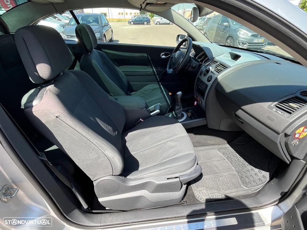 Renault Mégane Cabrio 1.6 16V Dynamique - 26