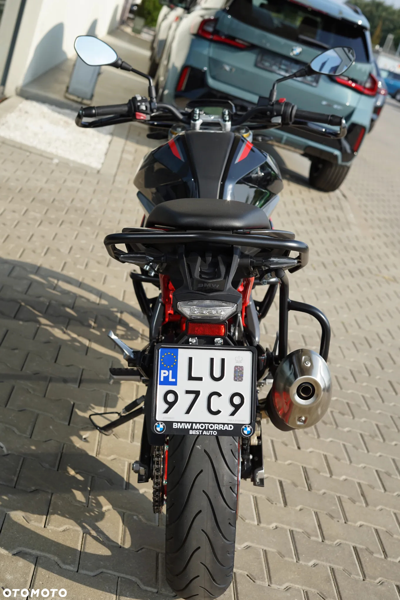 BMW G - 17
