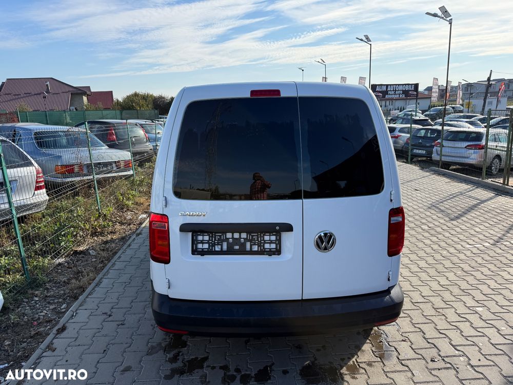 Volkswagen Caddy - 12
