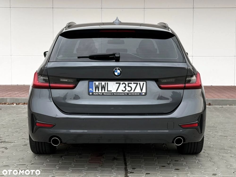 BMW Seria 3 318d Touring Advantage - 7