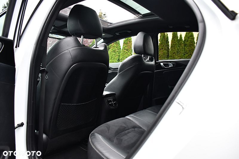 Kia ProCeed 1.4 T-GDI DCT7 OPF GT LINE - 21