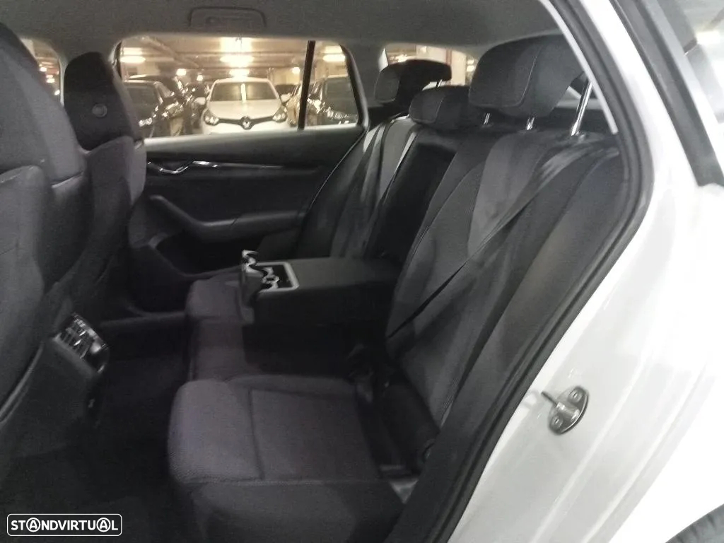 Skoda Octavia Break 2.0 TDI Ambition - 9