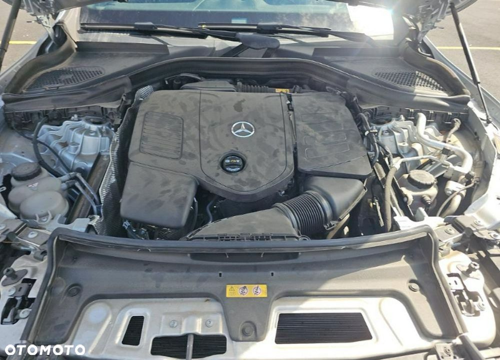 Mercedes-Benz GLC 300 4Matic 9G-TRONIC AMG Line - 12