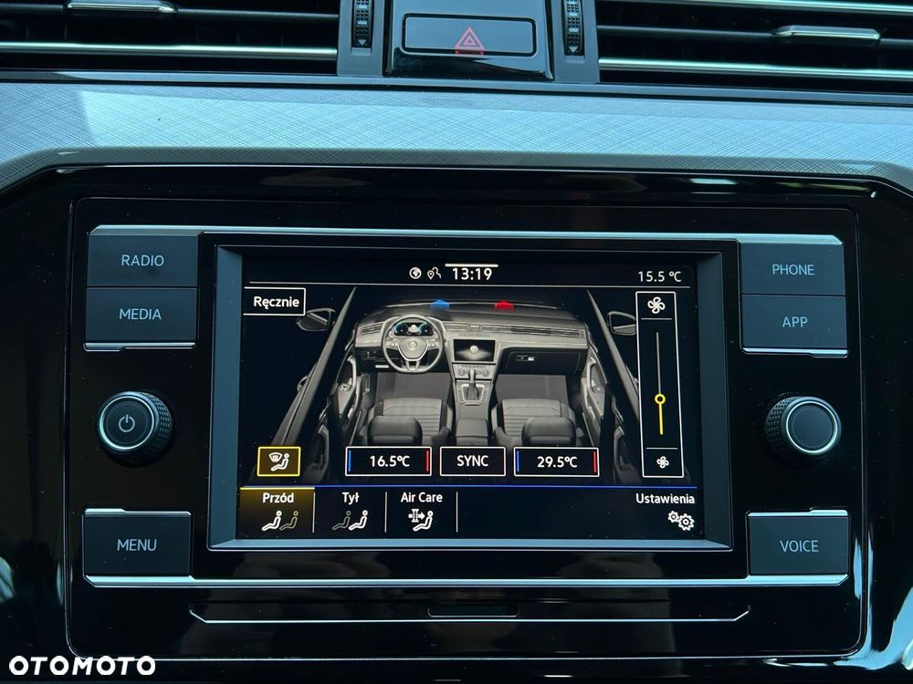 Volkswagen Passat Variant 2.0 TSI Business DSG - 32