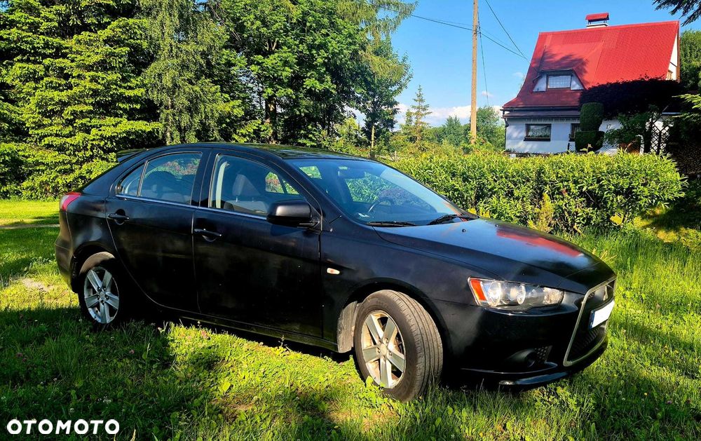 Mitsubishi Lancer - 2