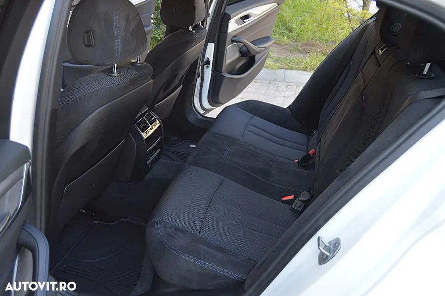 BMW Seria 5 520d xDrive Aut. M Sport Edition - 26