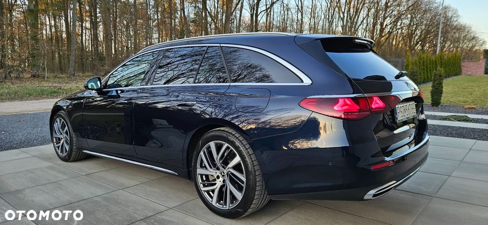 Mercedes-Benz Klasa E 300 PHEV Exclusive 9G-Tronic - 17