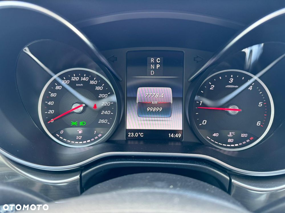 Mercedes-Benz Klasa V 300 d 4-Matic Exclusive 9G-Tronic (d³ugi) - 11