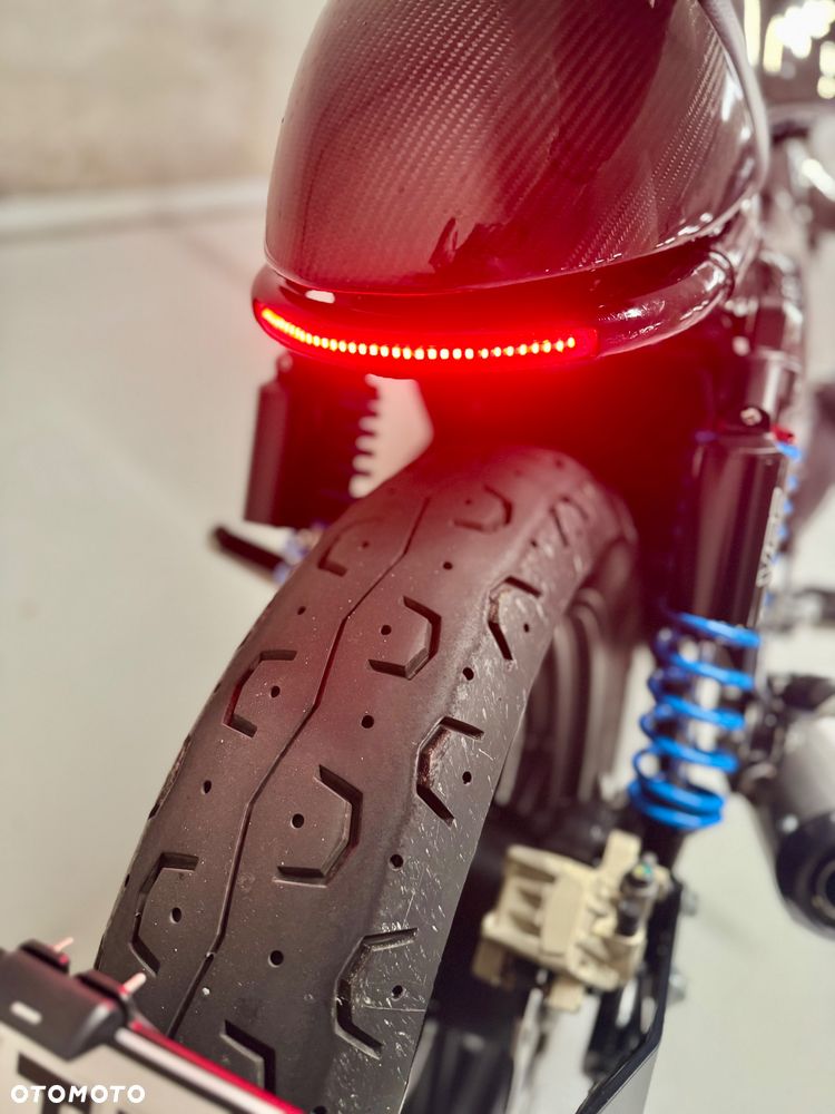 Royal Enfield Continental - 9