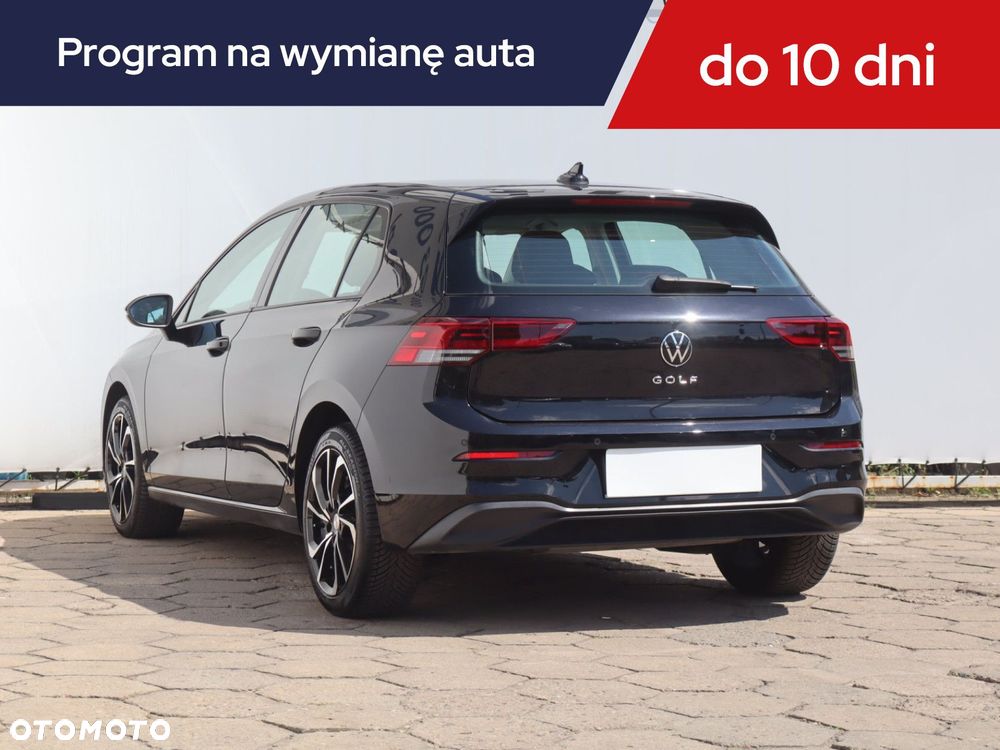 Volkswagen Golf - 6