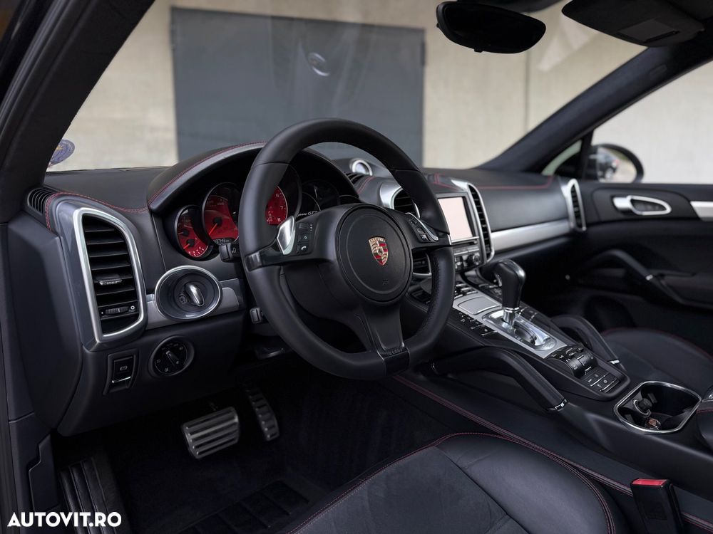 Porsche Cayenne GTS Tiptronic S - 6