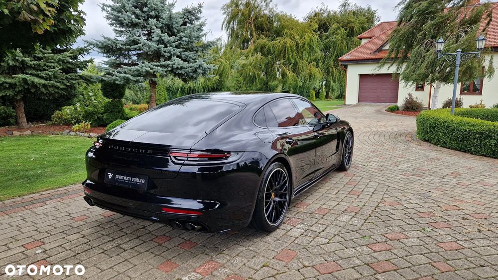 Porsche Panamera Turbo - 6