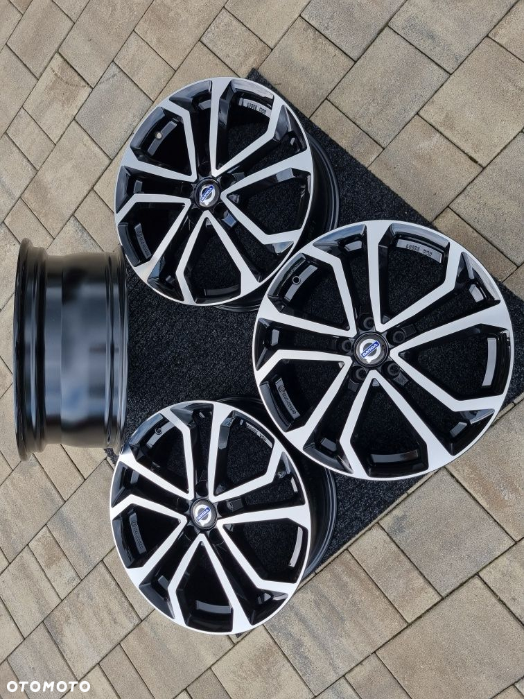 Volvo XC 40 / XC60 Felgi aluminiowe 18 " 5x108 Czarny / Poler - 5