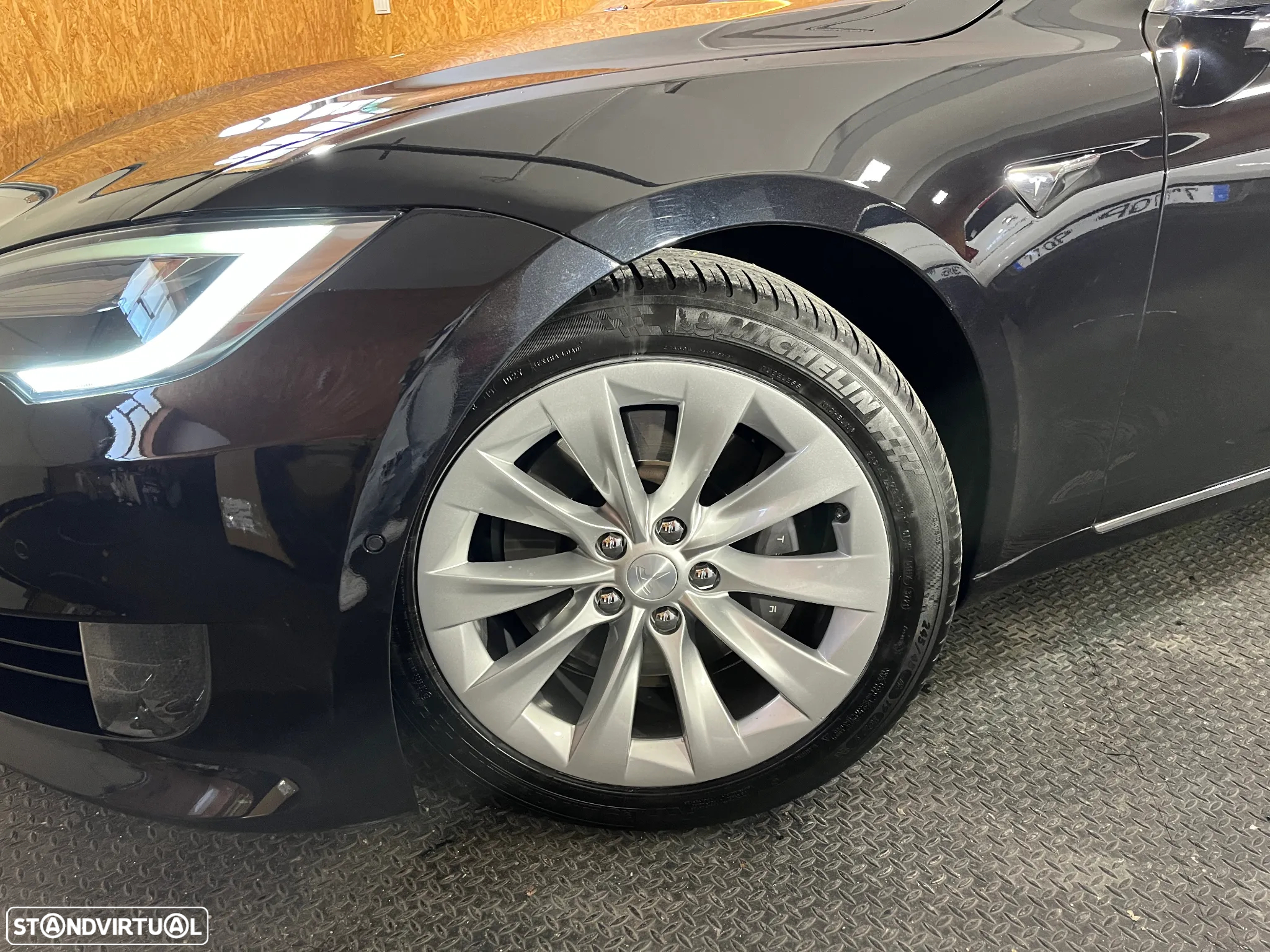 Tesla Model S 75D - 6