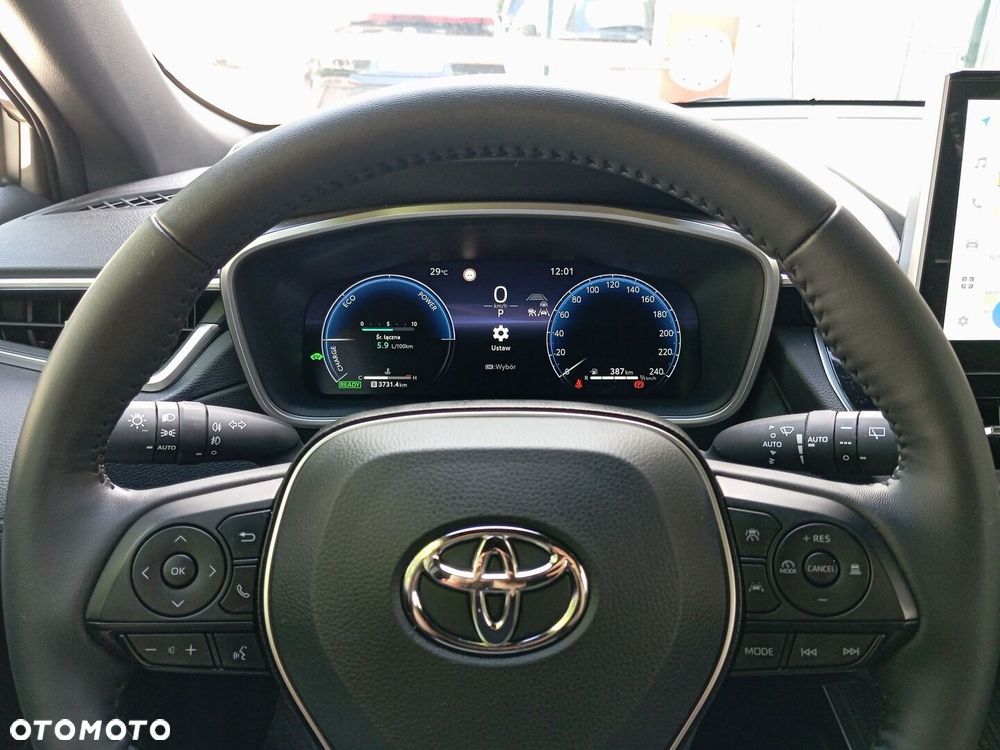 Toyota Corolla Cross - 16