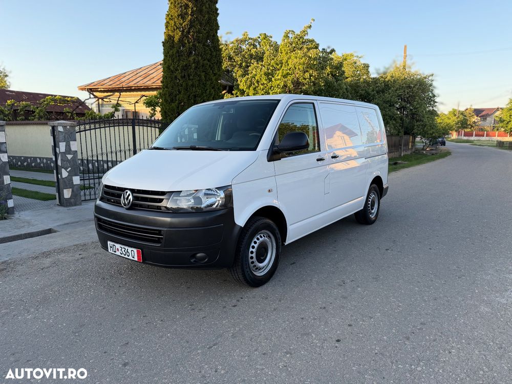 Volkswagen Transporter - 1