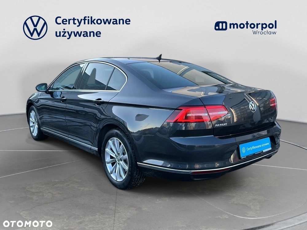 Volkswagen Passat 1.5 TSI EVO Highline DSG - 2