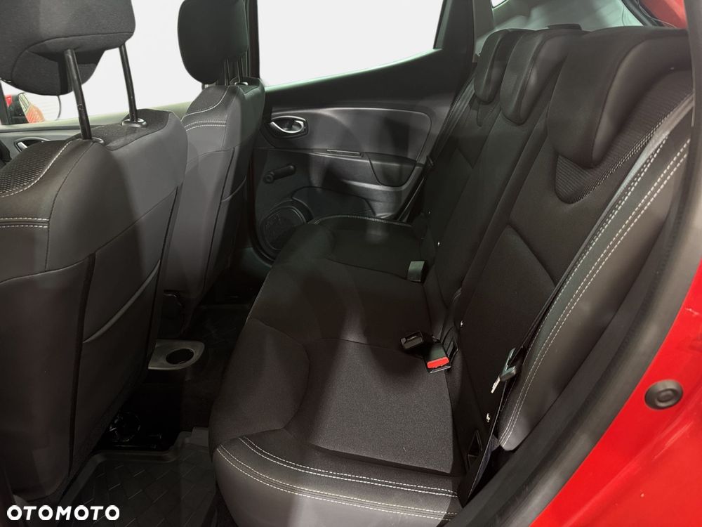 Renault Clio - 12
