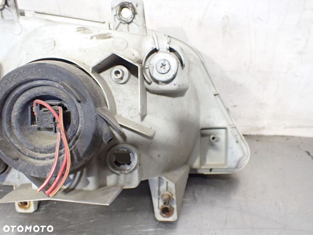 LAMPA LEWA PRZEDNIA DAIHATSU TERIOS 1.3 - 6