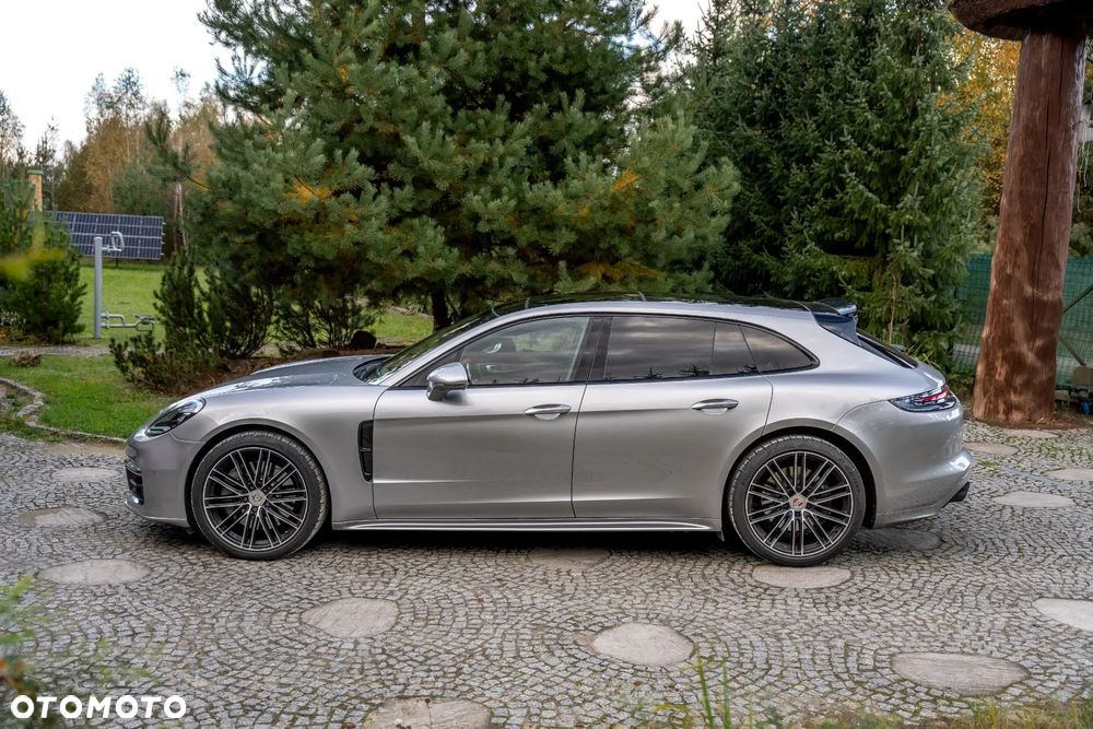 Porsche Panamera 4S Sport Turismo - 8