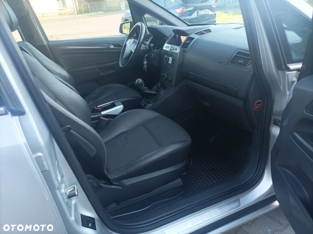 Opel Zafira 2.0 T Sport - 5