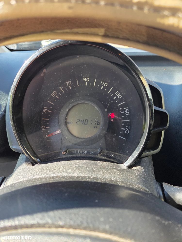 Toyota Aygo 1.0 VVY-I 5 usi X - 4