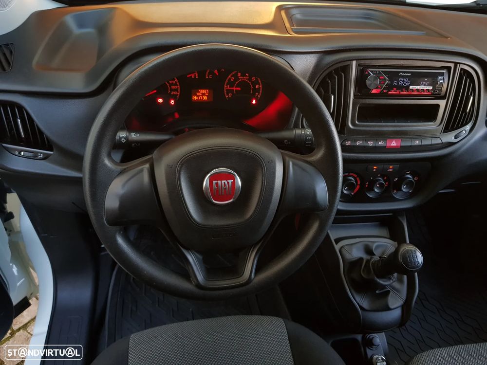 Fiat Doblo 3 Lugares - 20