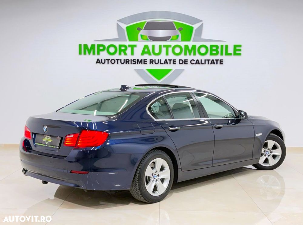 BMW Seria 5 520d Luxury Line - 12