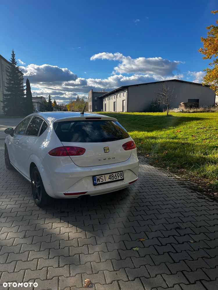 Seat Leon 2.0 TDI DPF Style Copa - 4