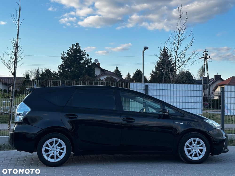 Toyota Prius+ (Hybrid) - 12