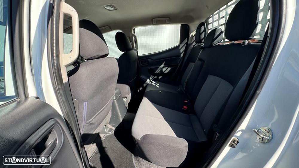 Mitsubishi L-200 Cabine dupla 4X2 - 27